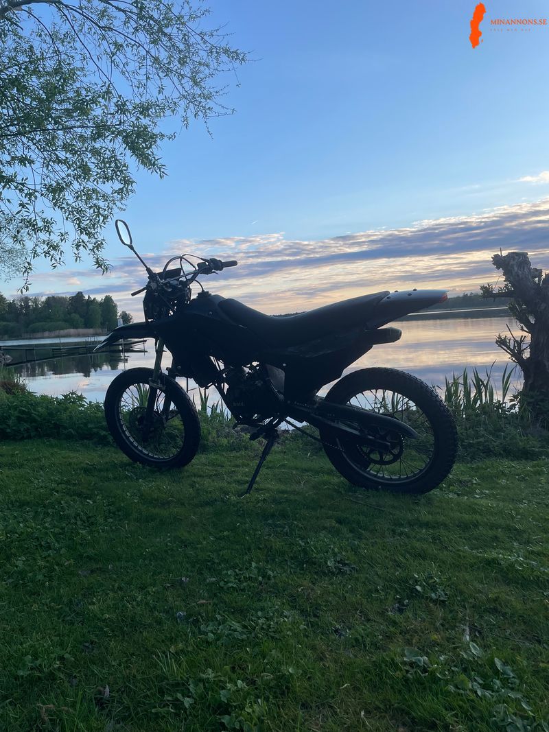 yamaha-dt50r