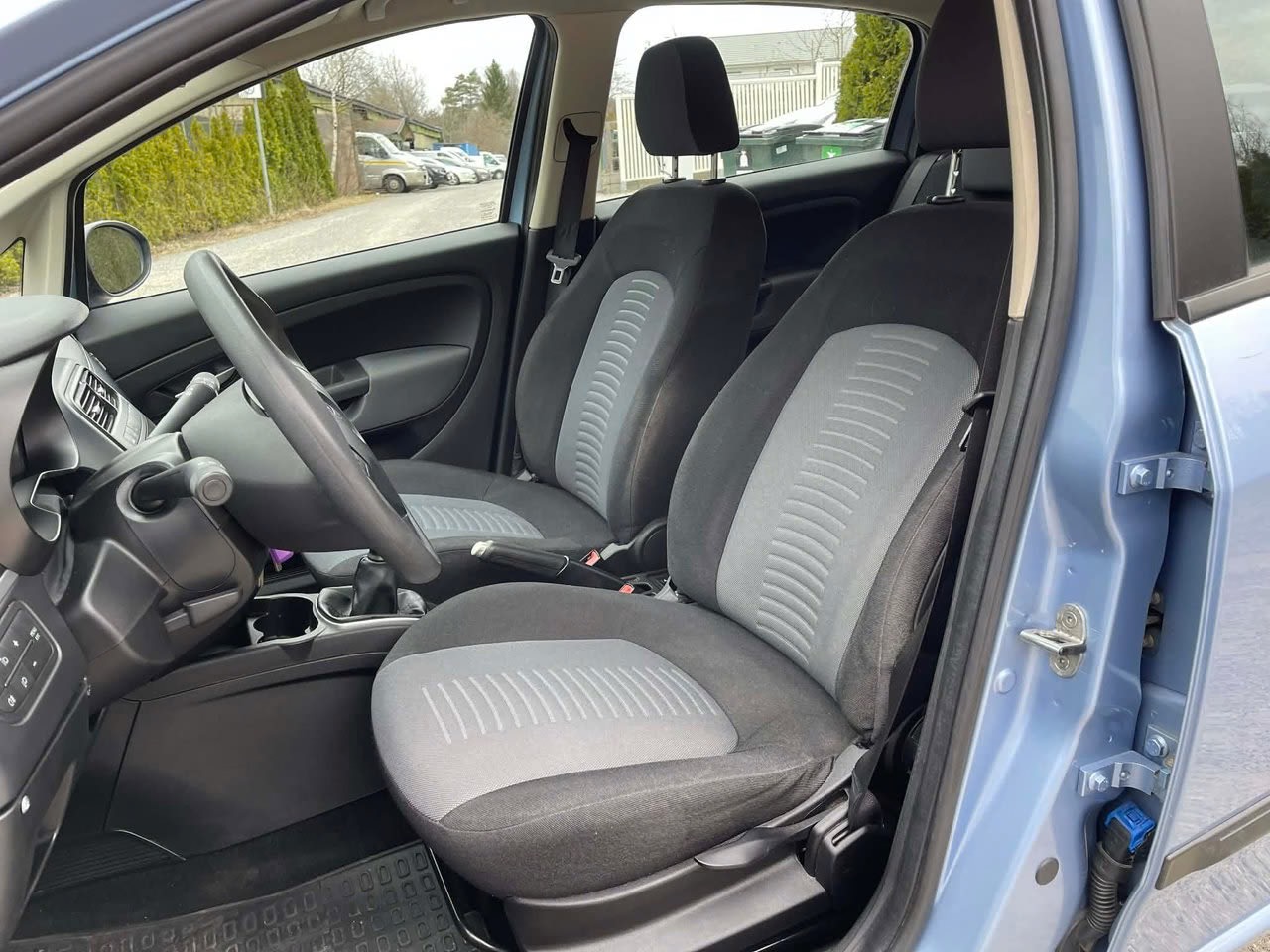 fiat-grande-punto-5-dorrars-13-16v-multijet