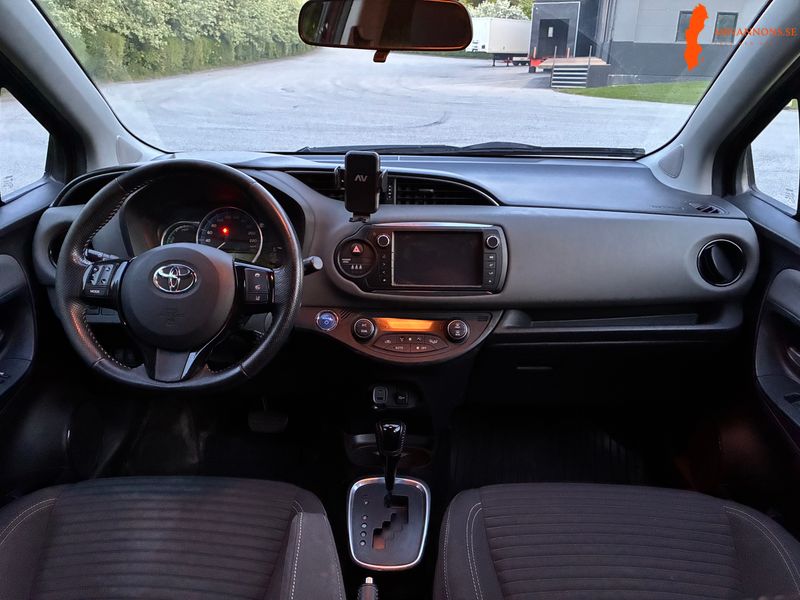 toyota-toyota-yaris-hybrid-15-vvt-i-hybrid-fwd-mhev-b