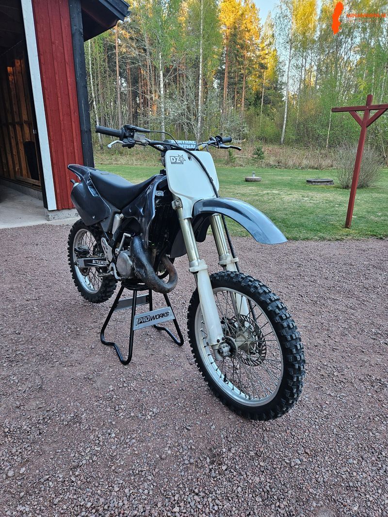 kawasaki-kx-125cc