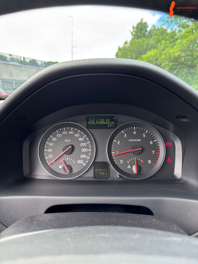 volvo-volvo-m-c30-18-f-fwd-e85