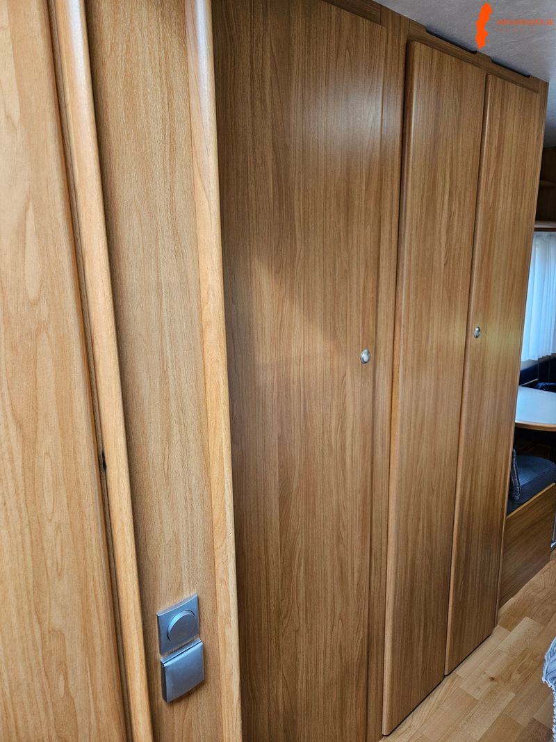 adria-663-uk-barnkammarvagn