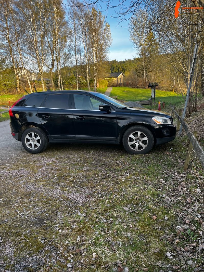 volvo-xc60-24-d-drive-fwd