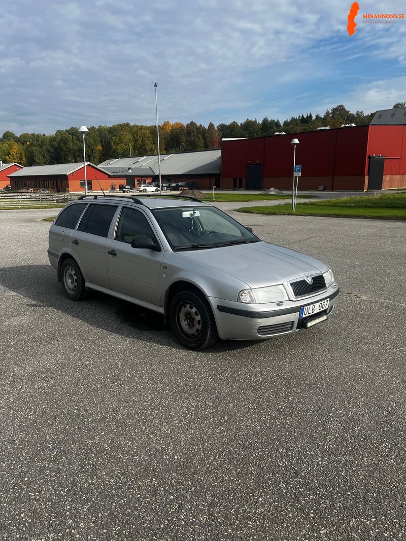 skoda-skoda-octavia-com-cl-14-14-16v