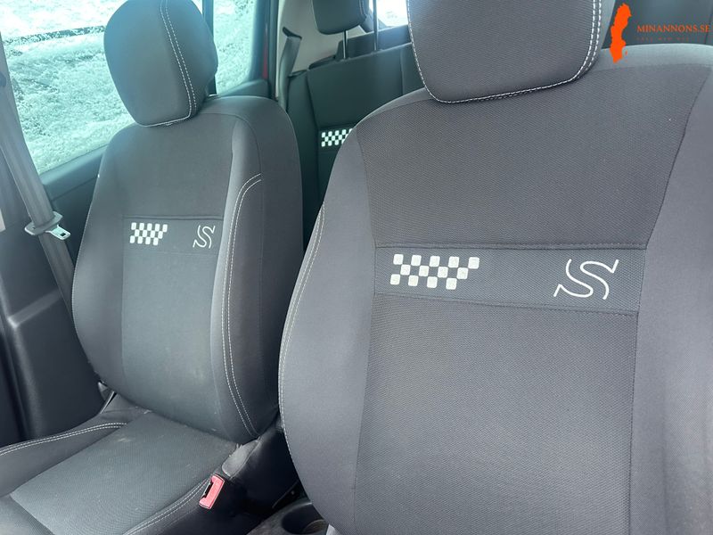 renault-clio-12-tce-ny-besiktad-samt-kamrembytt