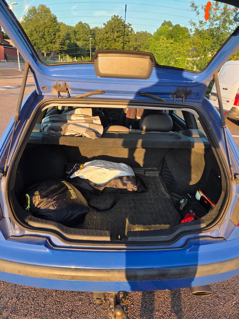 volvo-volvo-v-v40-16-16v-fwd