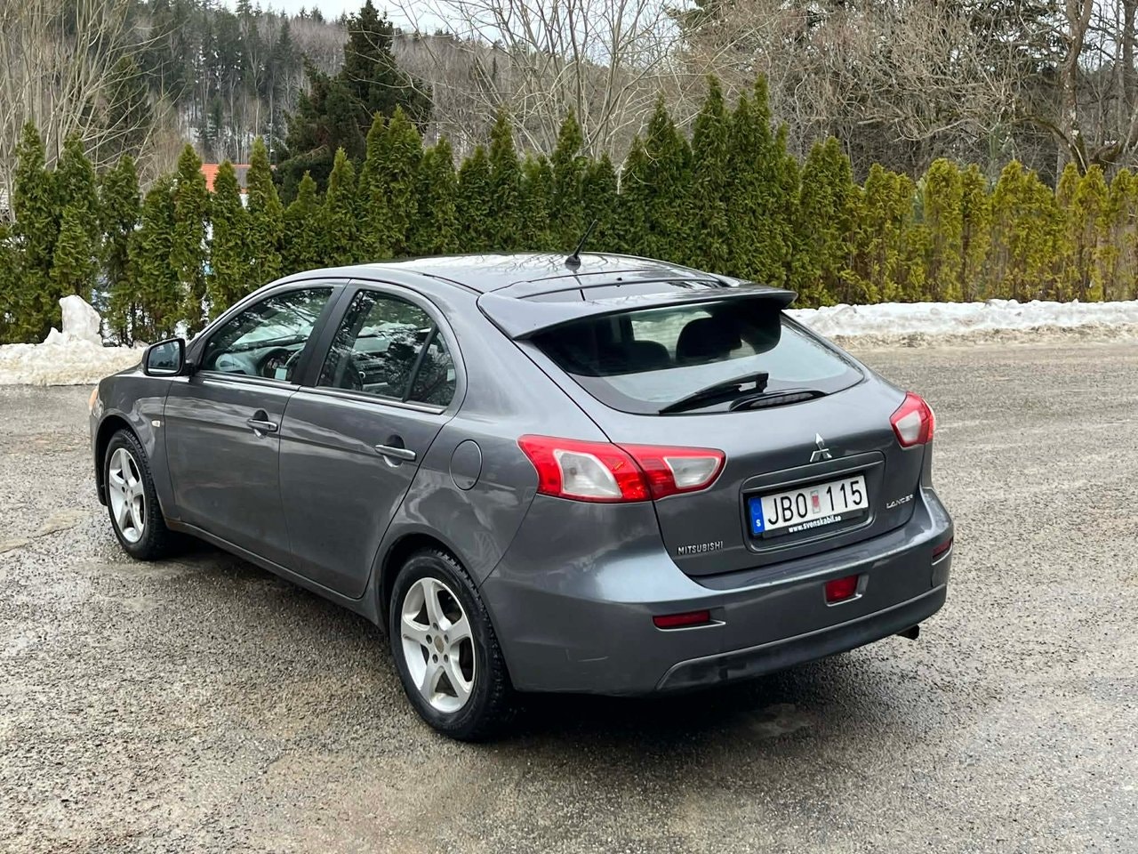 mitsubishi-lancer-sportback-18-mivec