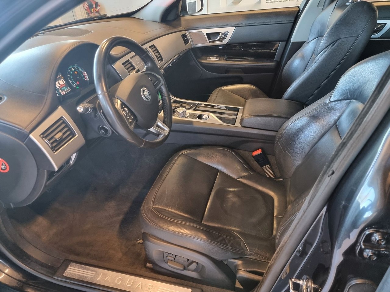 jaguar-xf-30-v6-awd-automatisk-340hk-2013