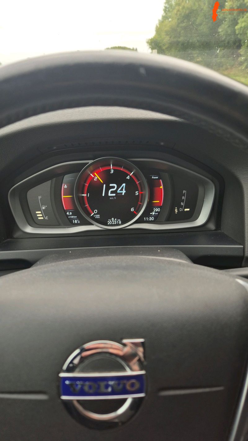 volvo-v60-cross-country-d4-24-awd