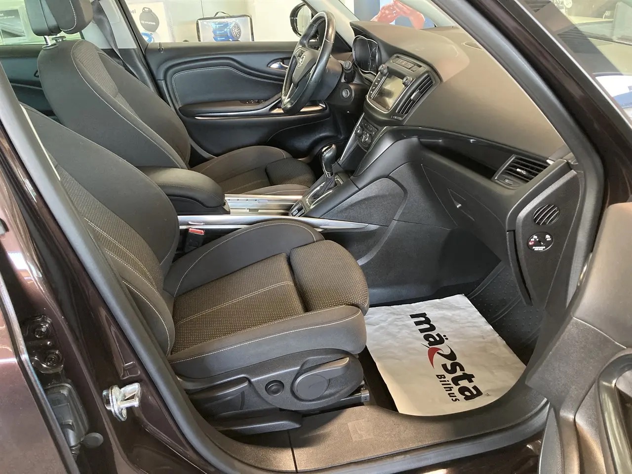 opel-zafira-tourer-20-cdti