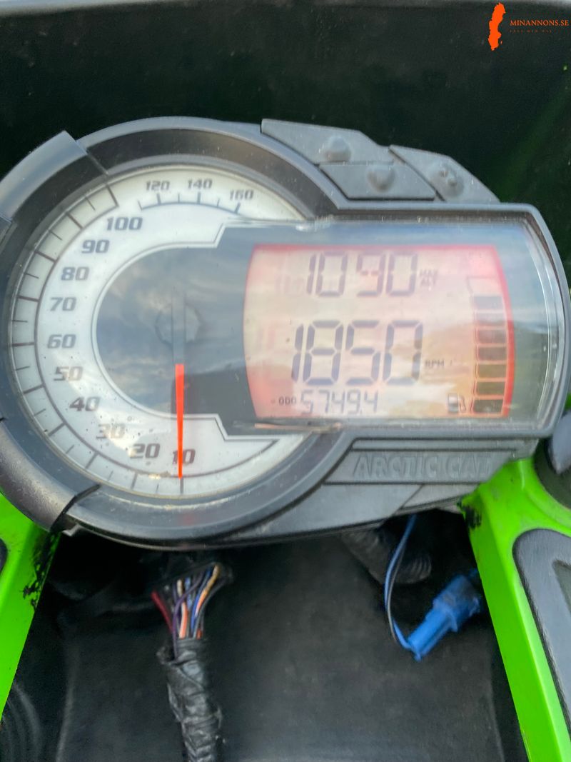 arctic-cat-m8000-2015