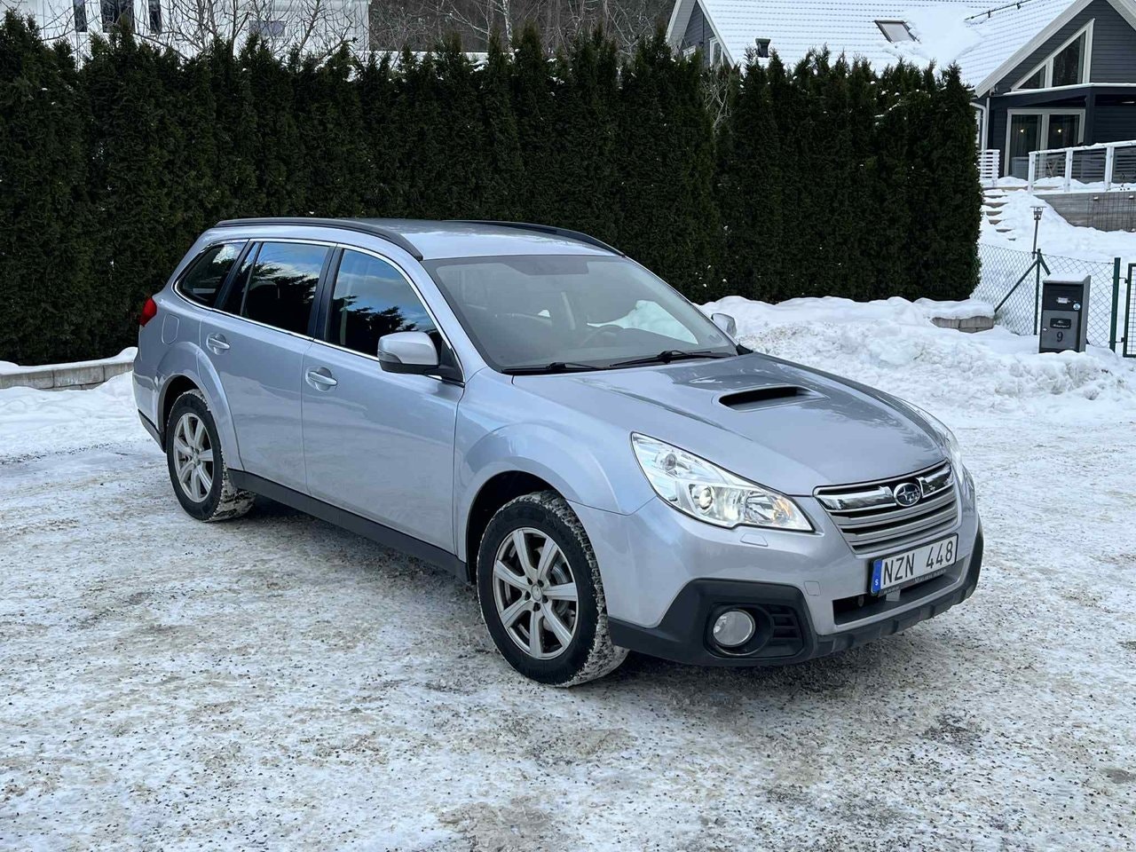subaru-outback-20-4wd-lineartronic