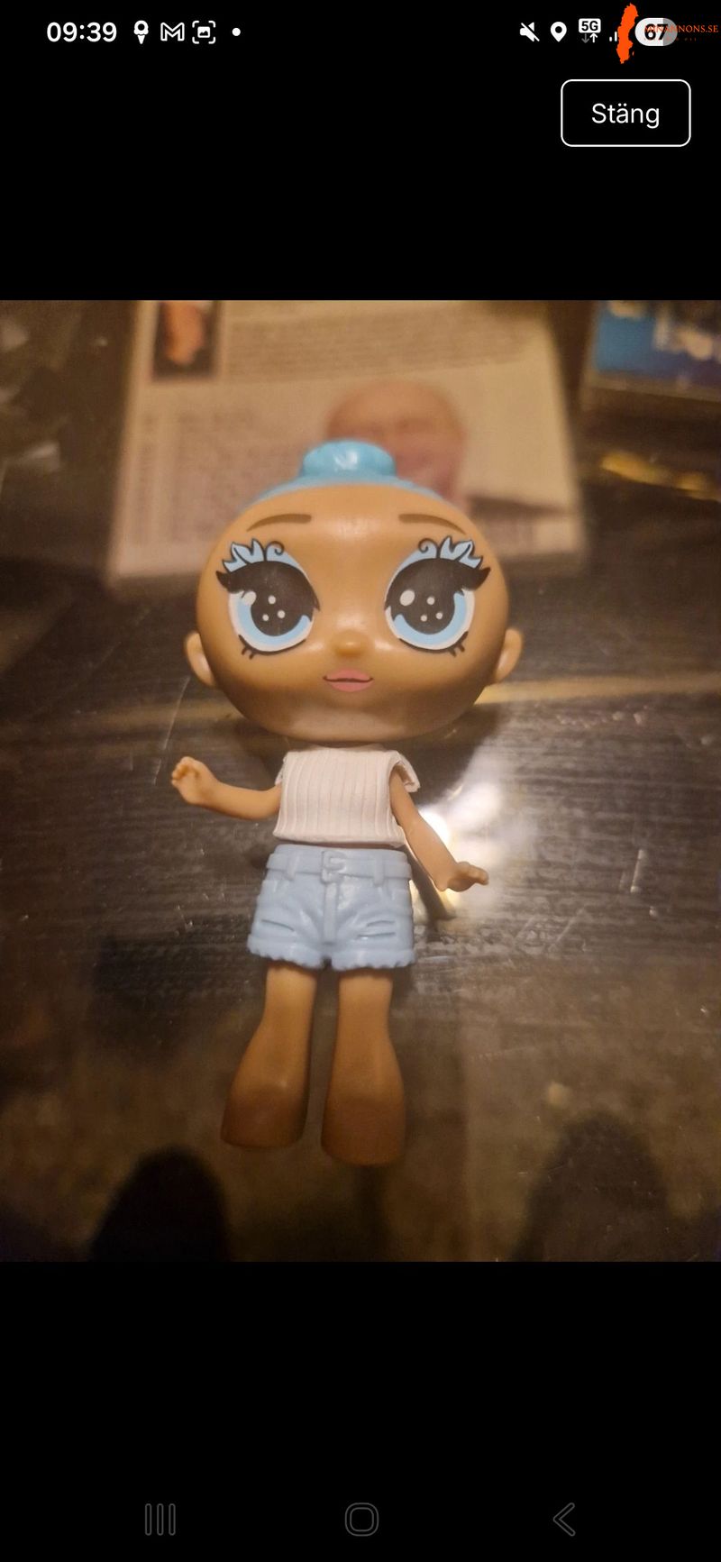 sky-rocket-blume-doll-teal-blue-hair-extra-clothes