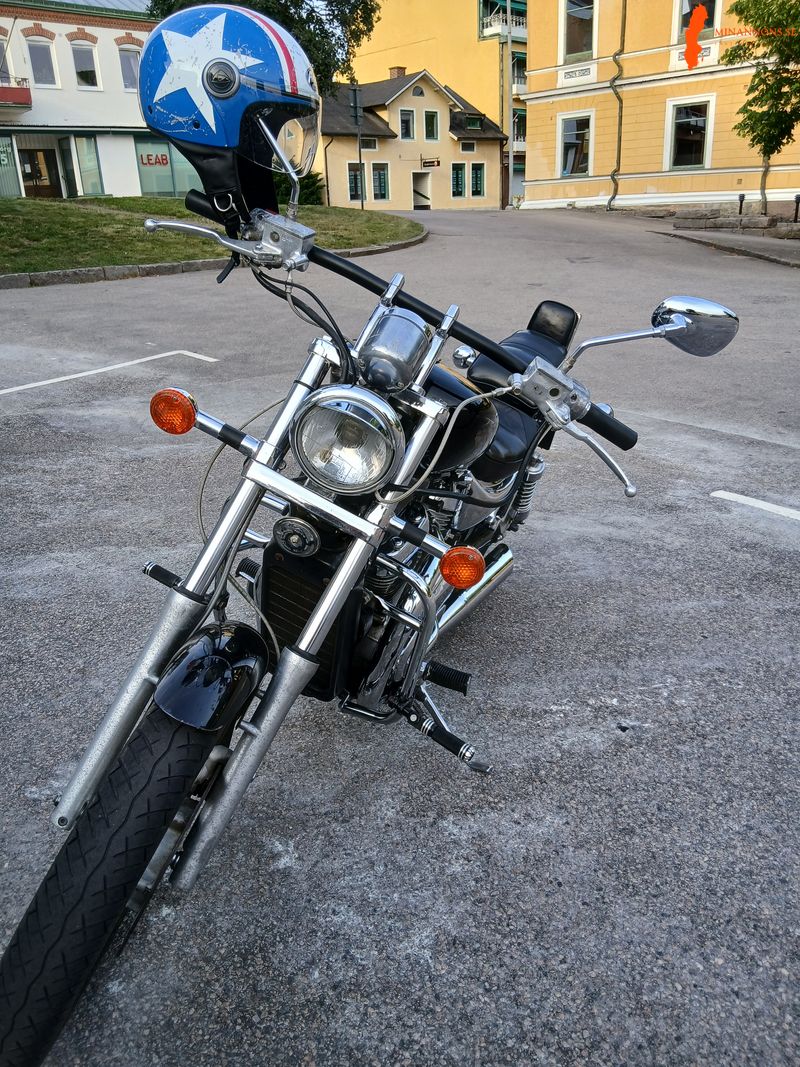 suzuki-vs-750-intruder-glf-1986-klassisk-cruiser-korklar-med-lite-karlek