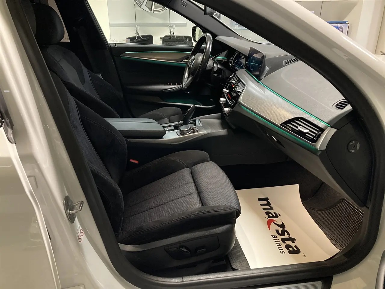 bmw-520i-sedan-steptronic