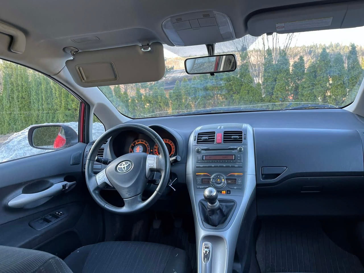 toyota-auris-5-dorrar-16-dual-vvt-i