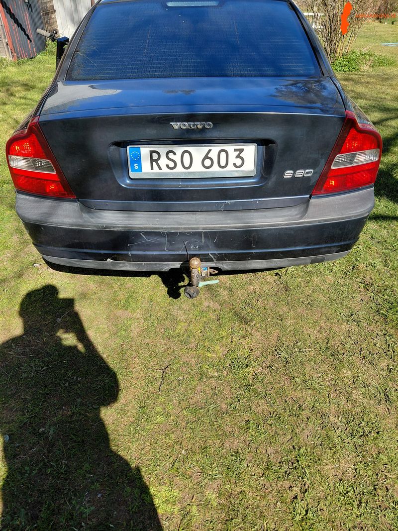 volvo-s80