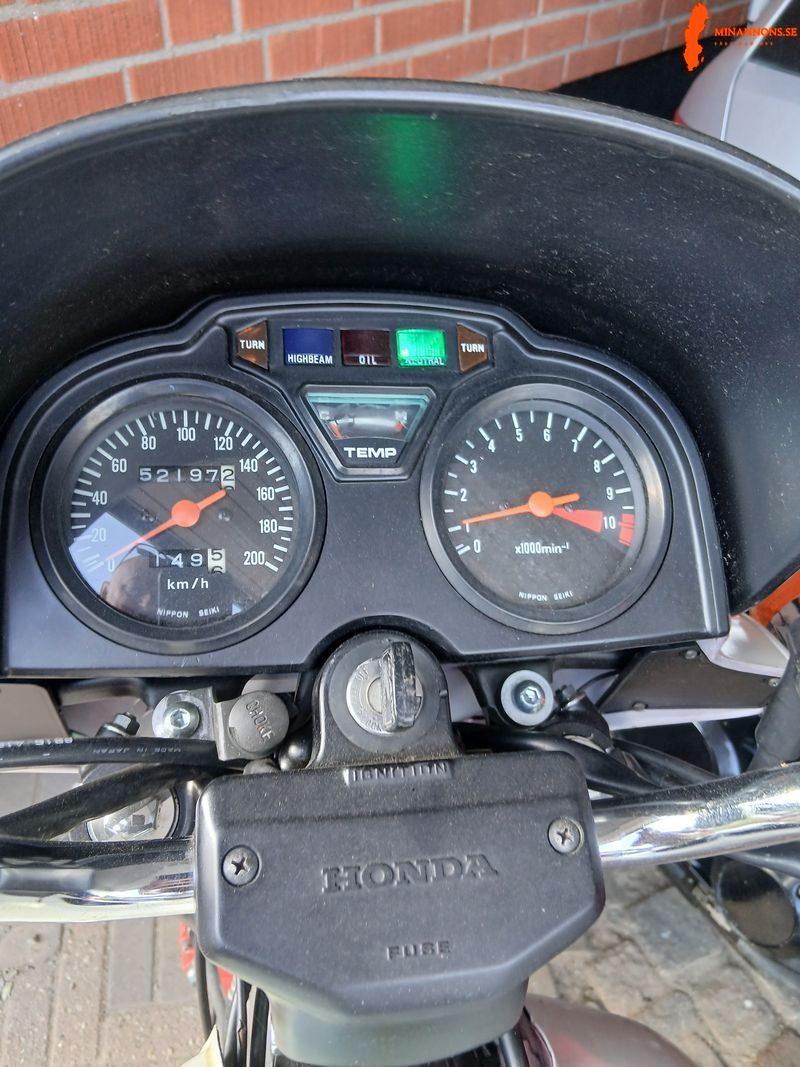 honda-cx500-1982-klassisk-v-twin-med-kardandrift