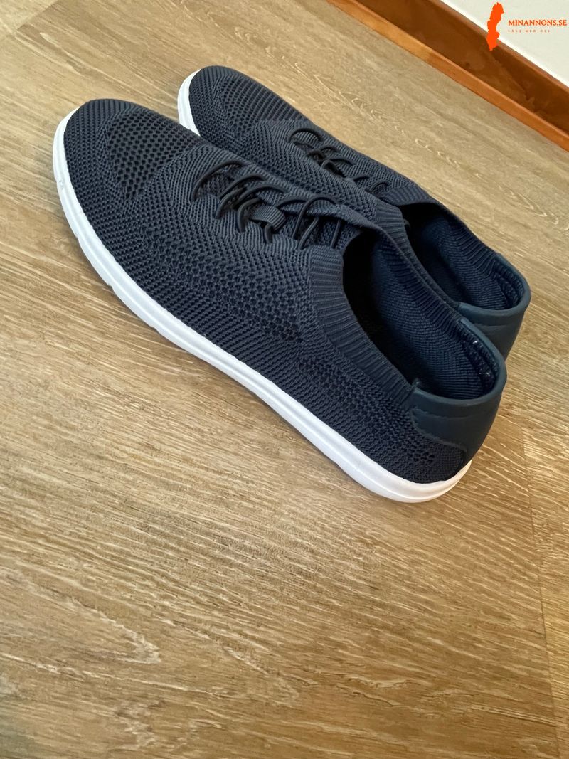 clo-sneakers-dam-strl-41-325-kr