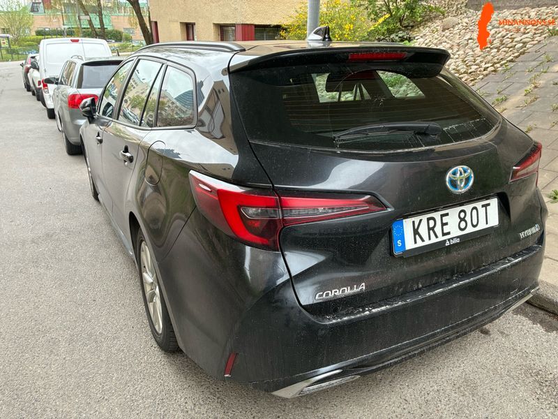 toyota-corolla-estate-18-vvti-140hk-2023