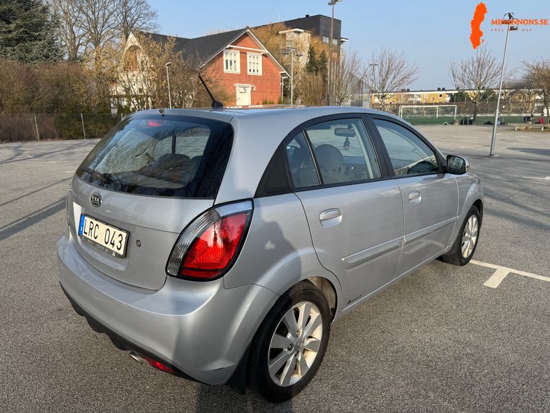 kia-rio-14-sport-nybesiktad