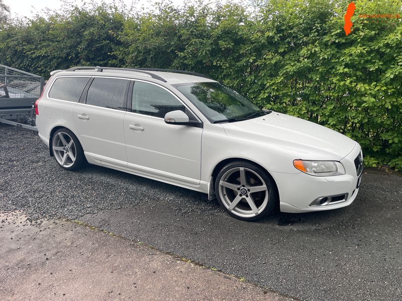 Volvo V70 II D3 2.0 FWD