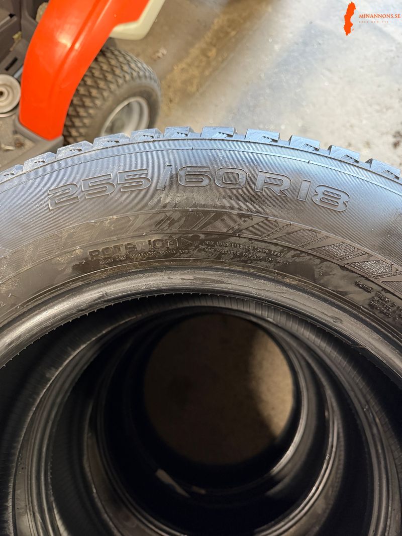 nokian-hakkapelitta-10-25560r18