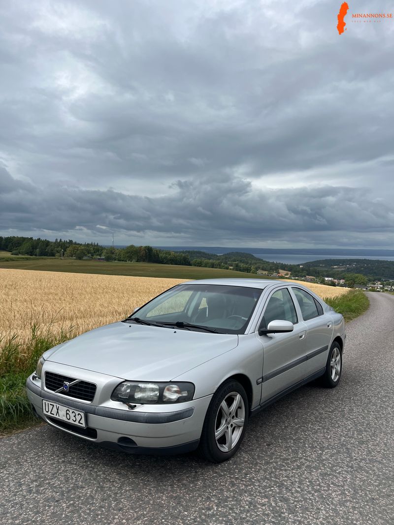 volvo-volvo-r-s60-24-20v-fwd