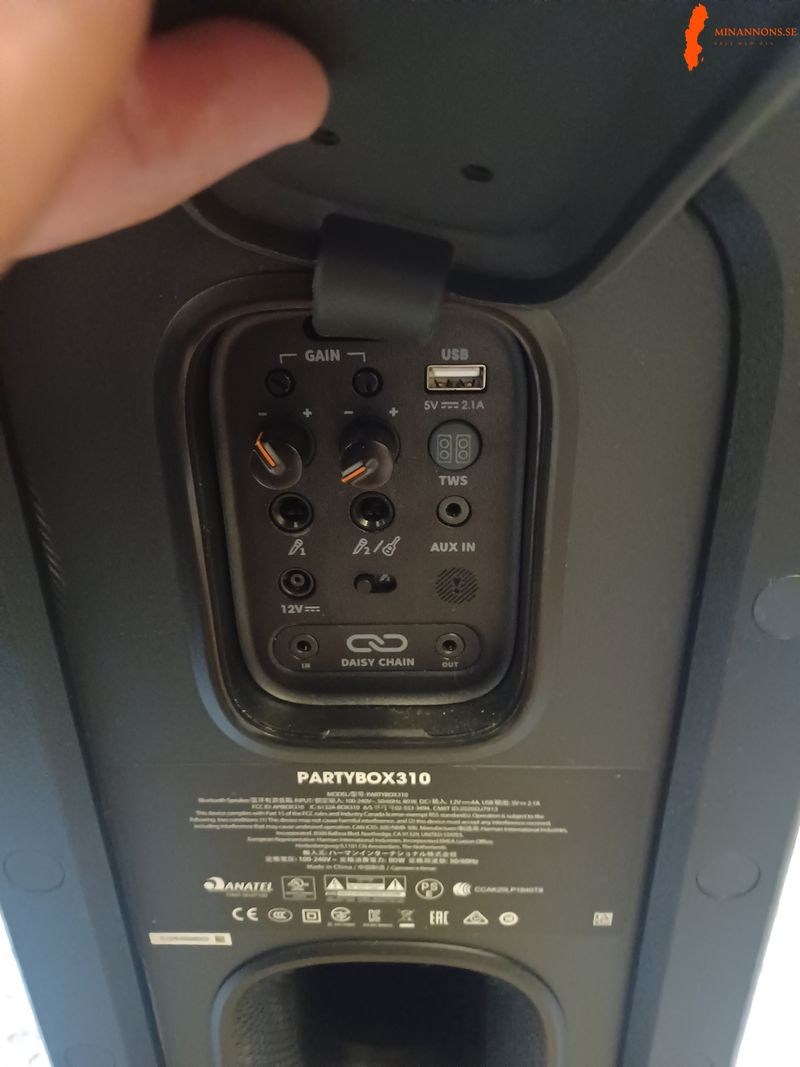 jbl-partybox-310-i-fint-skick