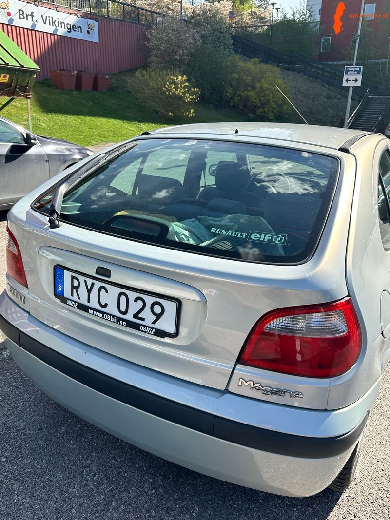 renault-2001