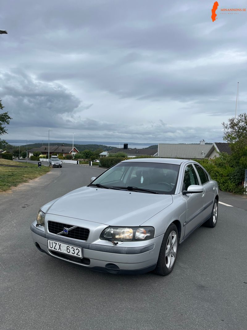 volvo-volvo-r-s60-24-20v-fwd