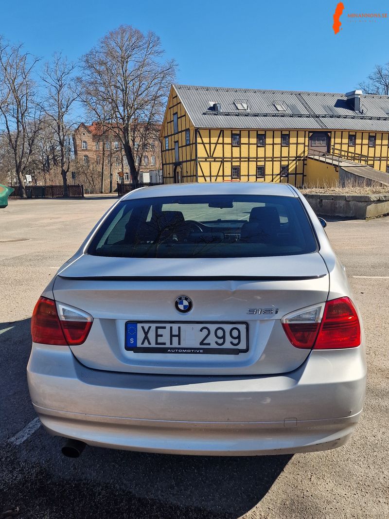 bmw-318i
