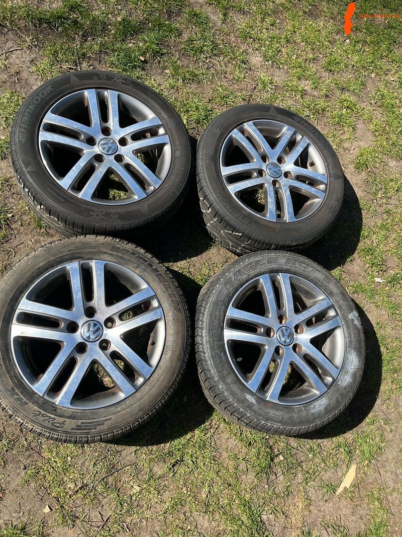 sommar-dac-2055516-k-wv-golf-passat-tauran-sharan-skoda-bora-seat