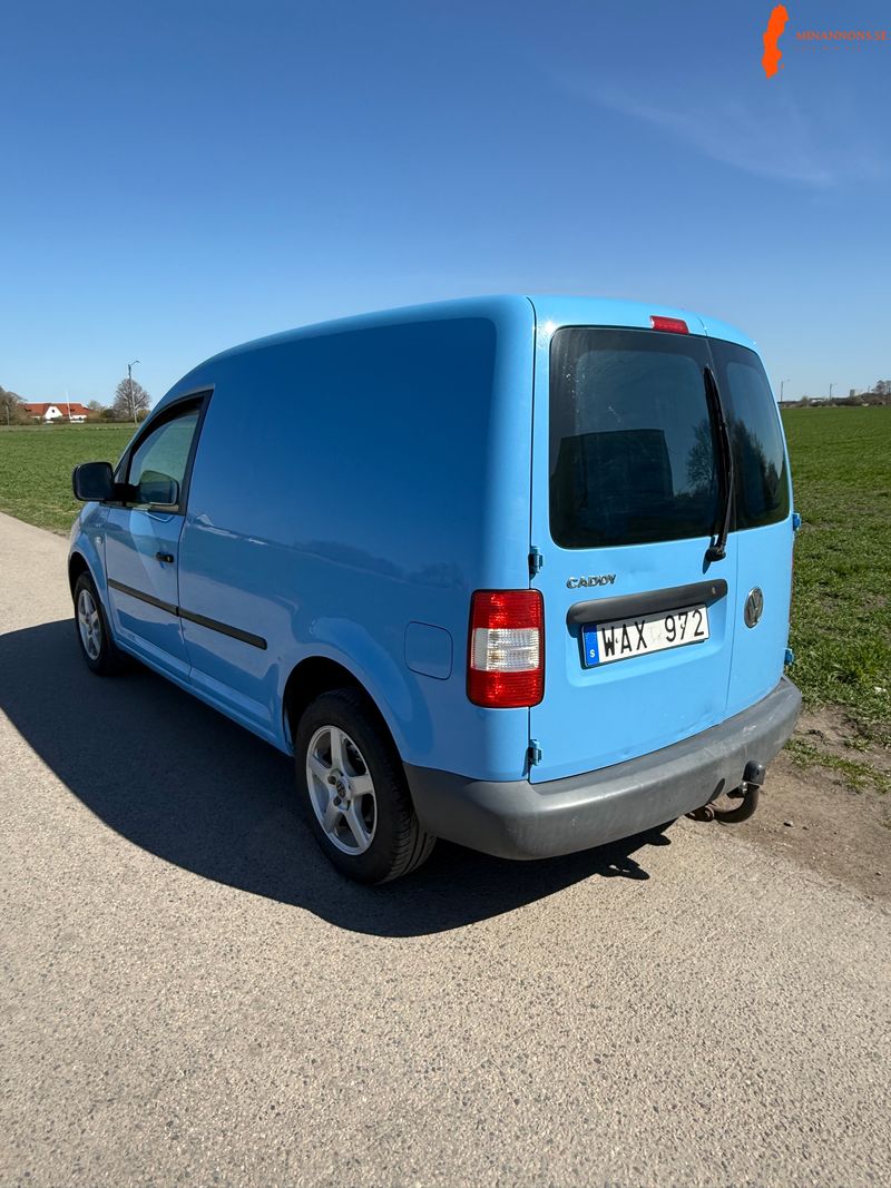 volkswagen-caddy-iii-14-75hk