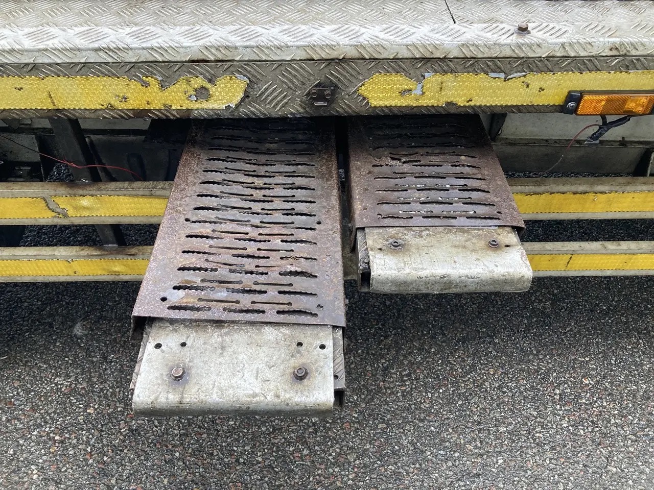 peugeot-boxer-van-335-22-hdi